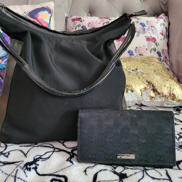 Gucci canvas and leather bag with wallet - Picture 9 of 11